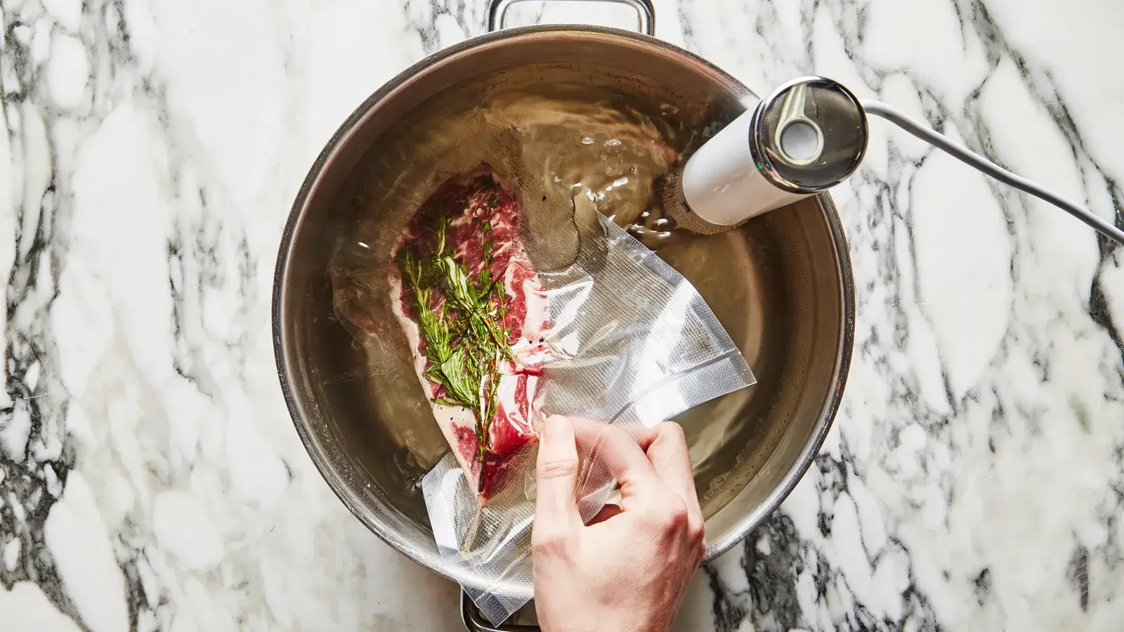 Faut-il investir dans un cuiseur sous vide pour la maison ?